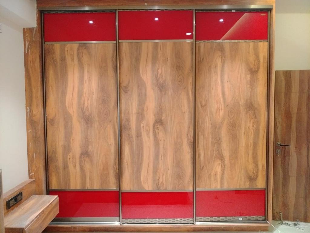 lowest-price-lacquer-glass-wardrobe-designs-in-gurgaon-gurugram-best-price-cheapest-price-glass-wardrobe-gurgaon-india